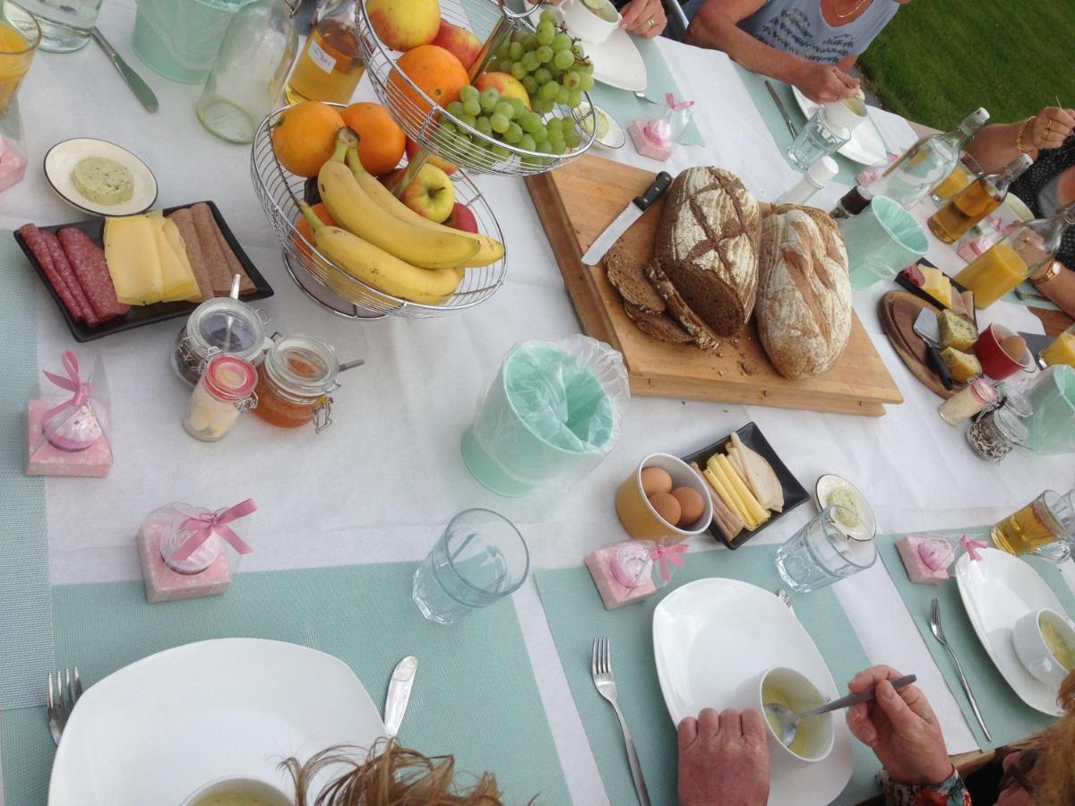 B&B Bij De 3 Linden 비첸 외부 사진